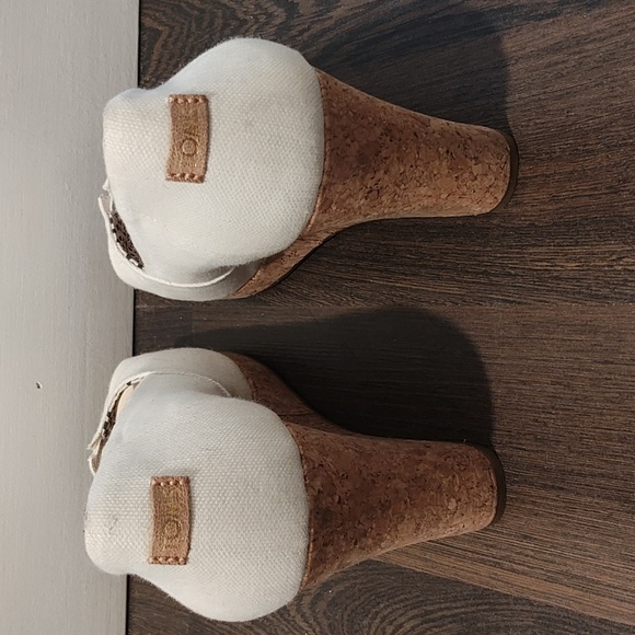 TOMS peep toe wedge Size 9 - Picture 4 of 5